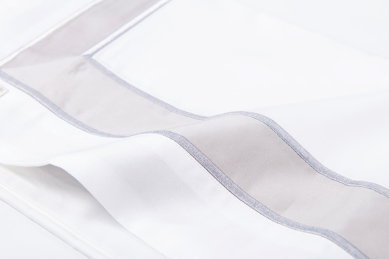 OEM Casas de almofada bordadas de algodão branco OEKO-TEX Casas de almofada de tamanho King